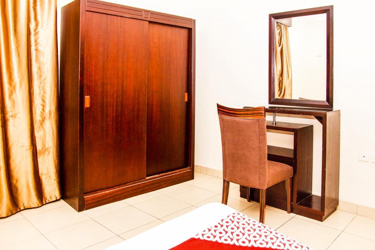 Aparthotel Oyo 575 Massaya 3*